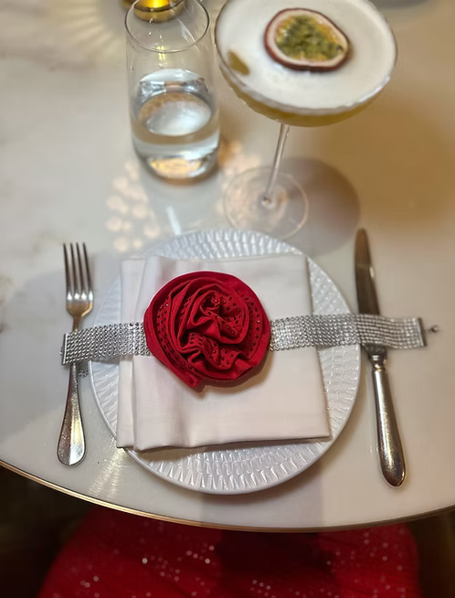 Rose Choker Xmas Edition | MEJI